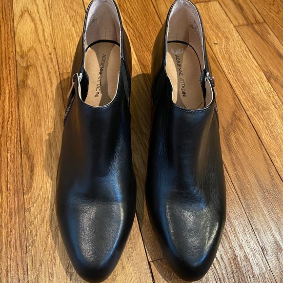 Adrienne Vittadini Black Leather Wedge Ankle Boot 9.5 w/ side zip - Picture 2 of 5